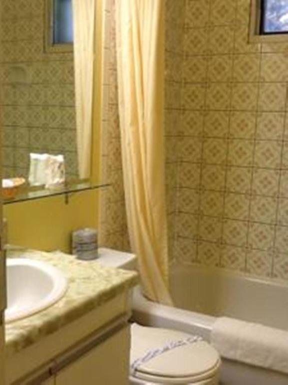 Auberge Mountain View Inn Мон-Трамблан Номер фото